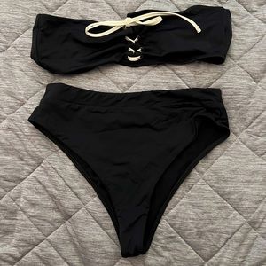 TILLYS cute lace bathing suite set